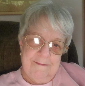 Meet your Posher, Gloria